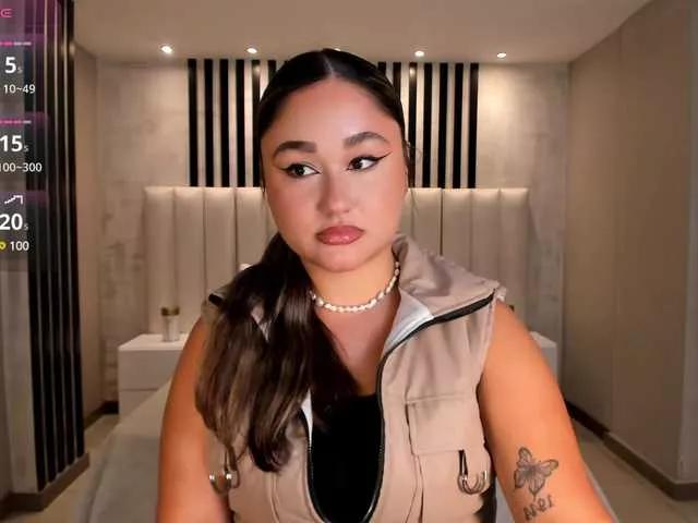 SamanthaConnor from BongaCams