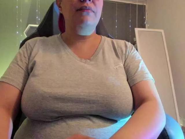 Explore our live girls sluts from our Custom and Multi clubs and checkout exclusive access to highly interactive content, such as shape, hair, titties, pussy type and many more.