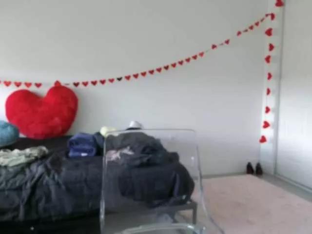Sapphir3xoxo from BongaCams