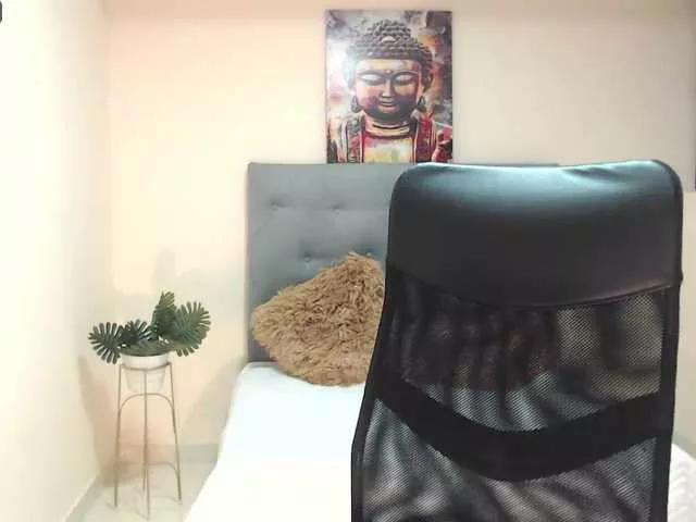 Sara-Stone from BongaCams