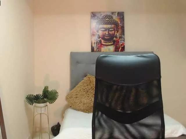 Sara-Stone from BongaCams