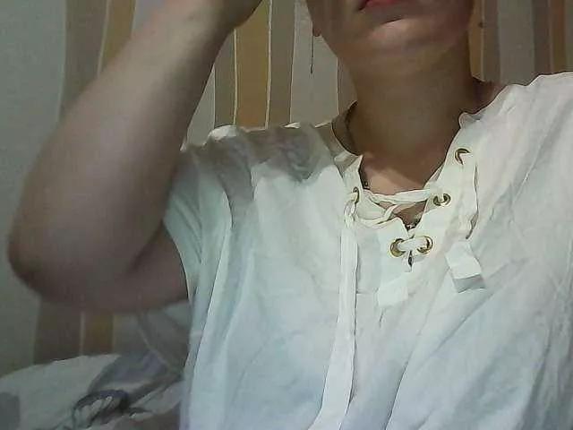 Sarah-Jane from BongaCams