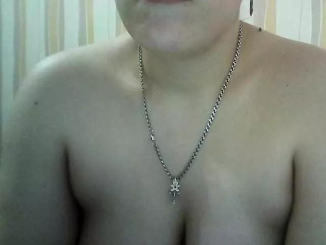 Sarah-Jane from BongaCams