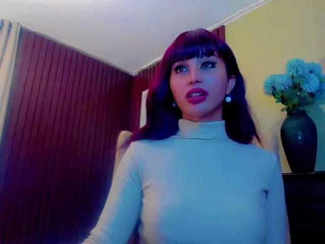 Explore our live girls sluts from our Custom and Multi clubs and checkout exclusive access to highly interactive content, such as shape, hair, titties, pussy type and many more.