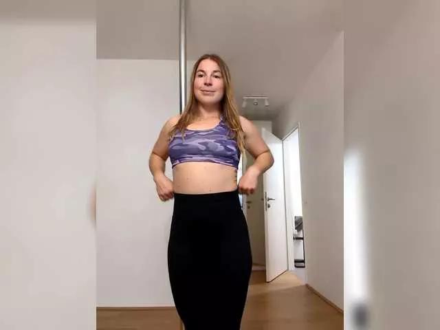 Sarahrose from BongaCams is Freechat