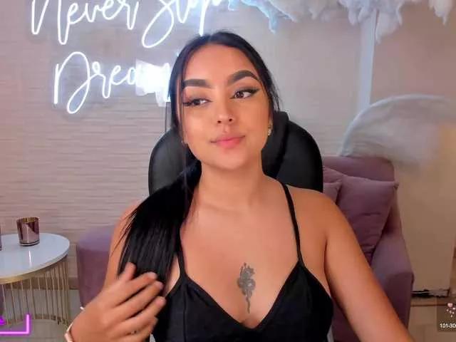 Explore our live girls sluts from our Custom and Multi clubs and checkout exclusive access to highly interactive content, such as shape, hair, titties, pussy type and many more.
