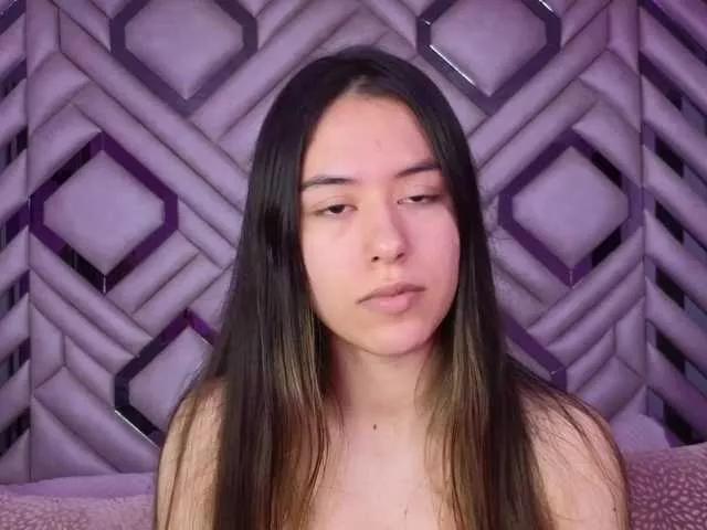 SashaCollinss from BongaCams