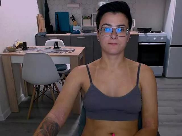 Sashanotfound from BongaCams