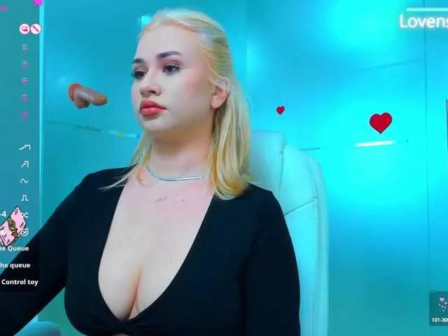 Explore our live girls sluts from our Custom and Multi clubs and checkout exclusive access to highly interactive content, such as shape, hair, titties, pussy type and many more.