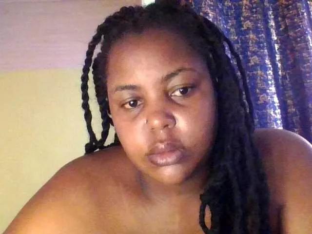 sauccyspoilage on BongaCams