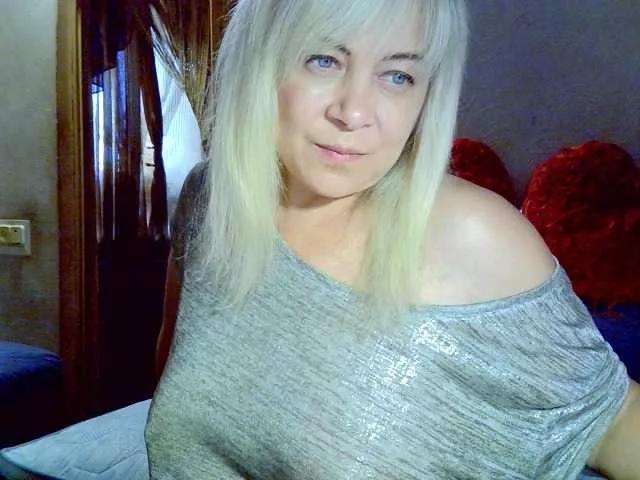Savan35na from BongaCams