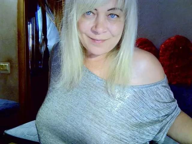 Savan35na from BongaCams