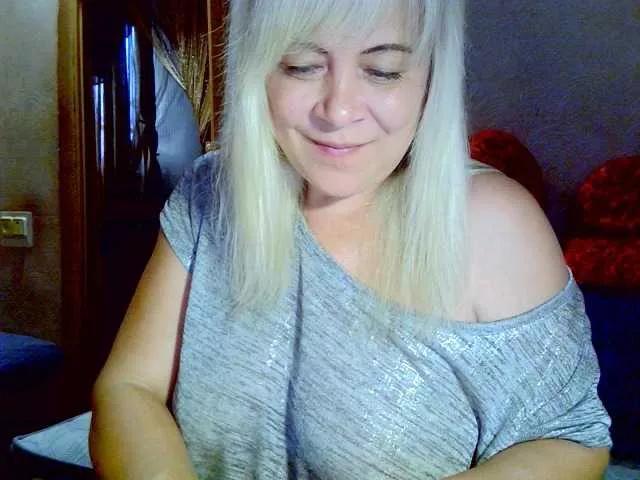 Savan35na from BongaCams