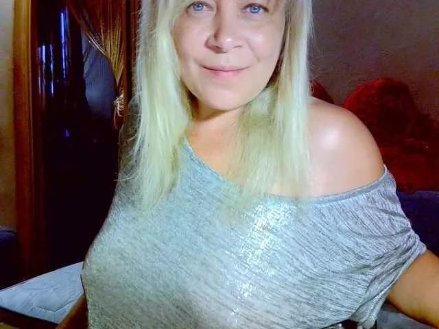 Savan35na from BongaCams