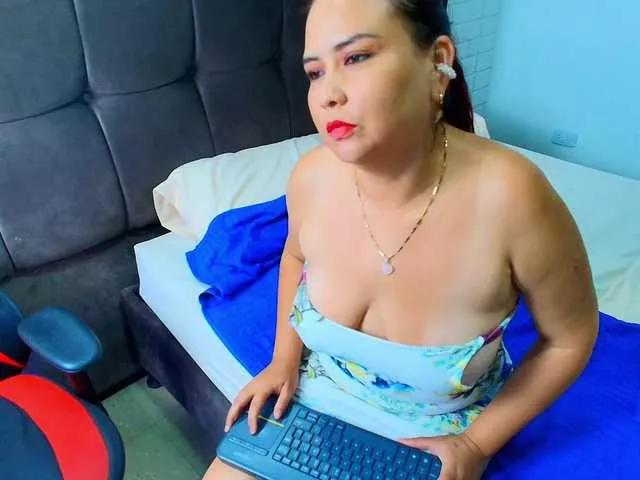 ScarlettBoobs- from BongaCams is Freechat