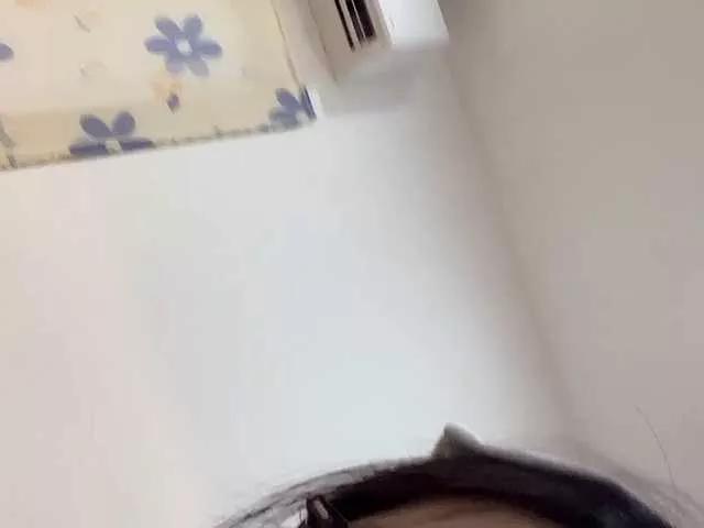 Selena295 from BongaCams