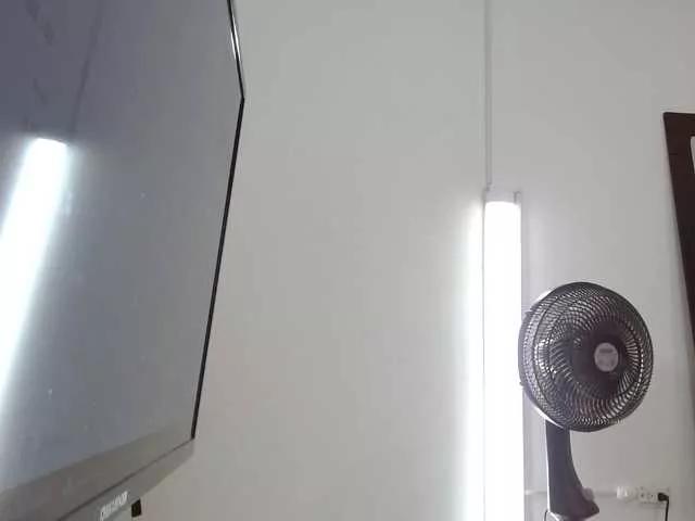 Selene-Adams from BongaCams