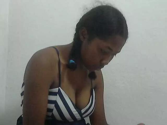 ShafirYoung webcams show profile image 