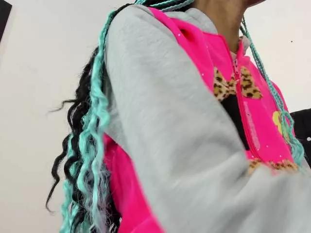 Shanelle3 webcams show profile image 