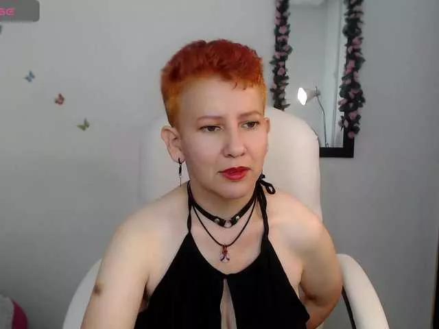 Explore our live girls sluts from our Custom and Multi clubs and checkout exclusive access to highly interactive content, such as shape, hair, titties, pussy type and many more.