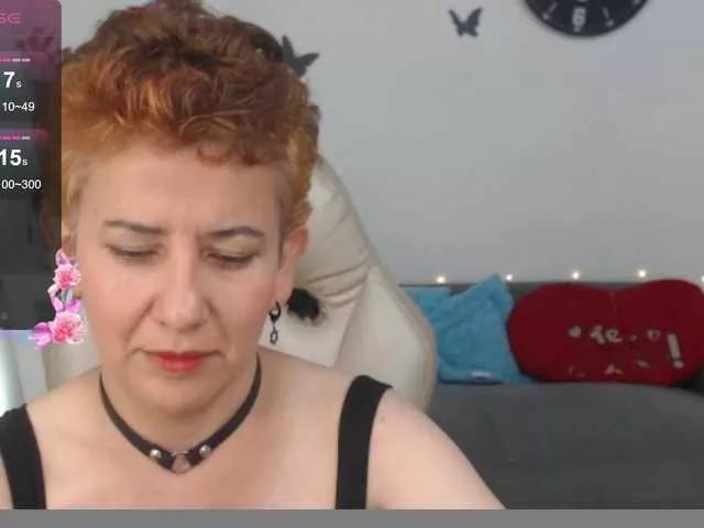 Explore our live girls sluts from our Custom and Multi clubs and checkout exclusive access to highly interactive content, such as shape, hair, titties, pussy type and many more.