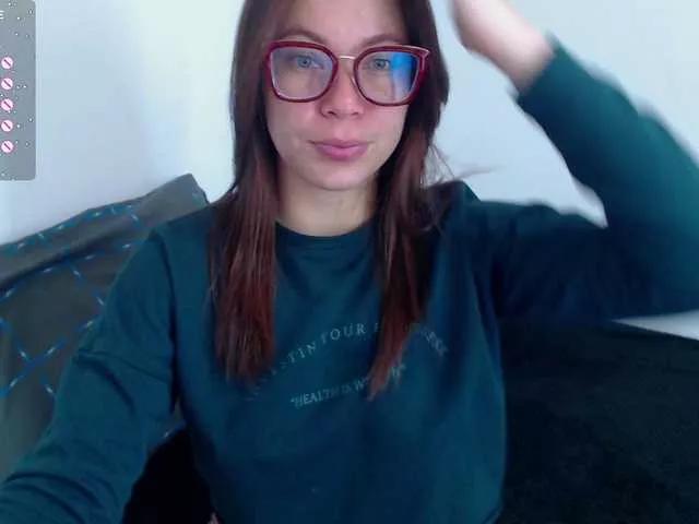 Explore our live girls sluts from our Custom and Multi clubs and checkout exclusive access to highly interactive content, such as shape, hair, titties, pussy type and many more.