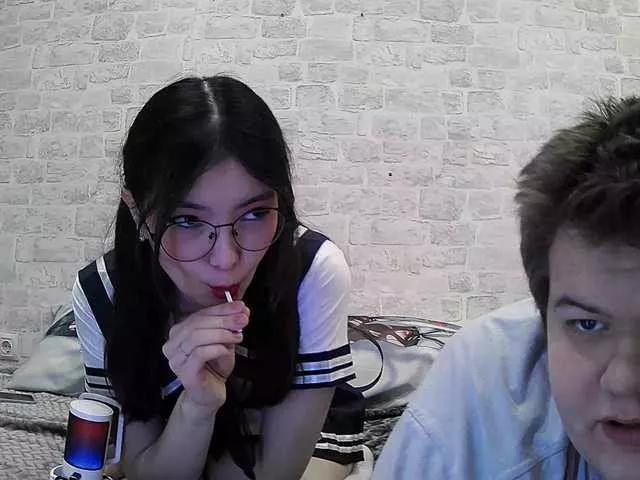 Explore our live girls sluts from our Custom and Multi clubs and checkout exclusive access to highly interactive content, such as shape, hair, titties, pussy type and many more.