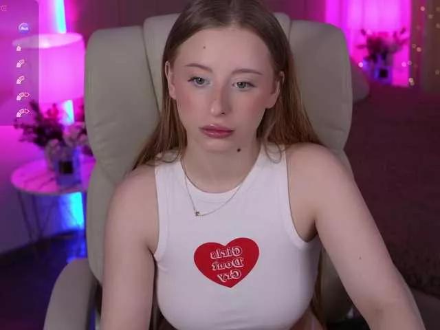 Explore our live girls sluts from our Custom and Multi clubs and checkout exclusive access to highly interactive content, such as shape, hair, titties, pussy type and many more.