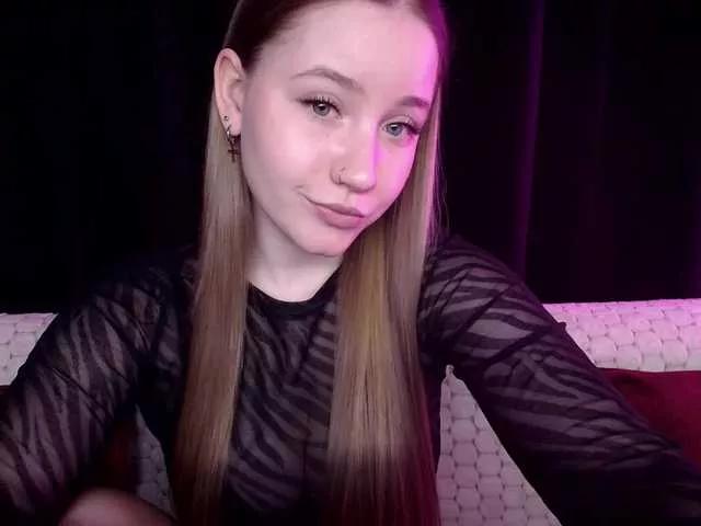 Explore our live girls sluts from our Custom and Multi clubs and checkout exclusive access to highly interactive content, such as shape, hair, titties, pussy type and many more.