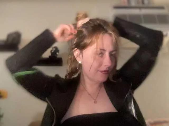 skarlett-rose from BongaCams is Freechat