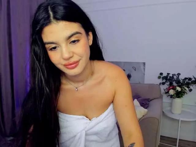 SnowingWinter from BongaCams is Freechat