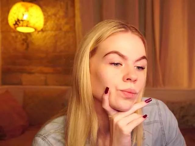 SnowwBarbie from BongaCams is Freechat