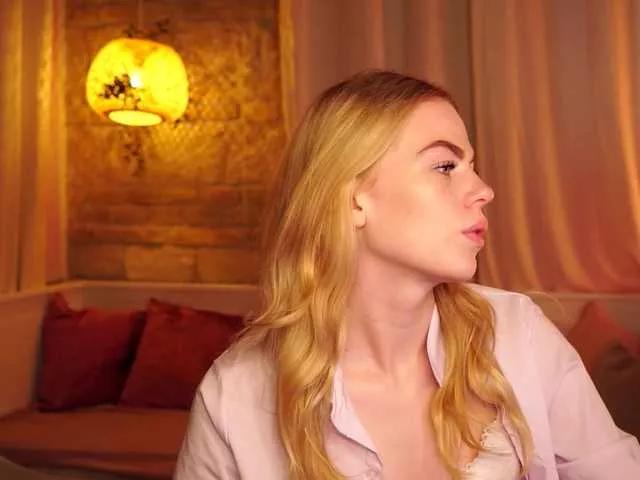 SnowwBarbie from BongaCams is Freechat