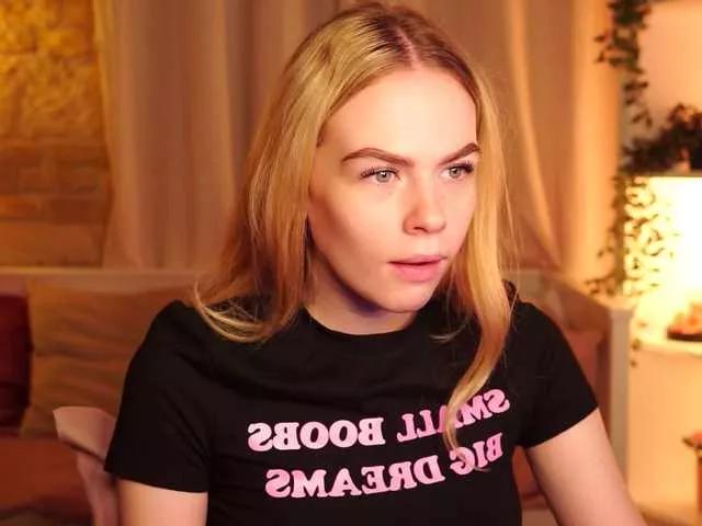 Explore our live girls sluts from our Custom and Multi clubs and checkout exclusive access to highly interactive content, such as shape, hair, titties, pussy type and many more.