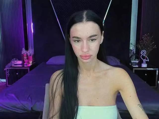 SnowWhiteee from BongaCams is Freechat