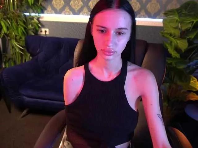 Explore our live girls sluts from our Custom and Multi clubs and checkout exclusive access to highly interactive content, such as shape, hair, titties, pussy type and many more.