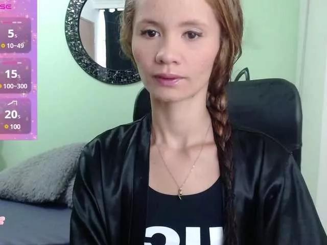 Explore our live girls sluts from our Custom and Multi clubs and checkout exclusive access to highly interactive content, such as shape, hair, titties, pussy type and many more.