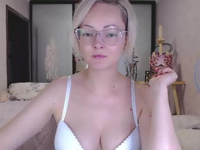 SophieCrush from BongaCams is Freechat