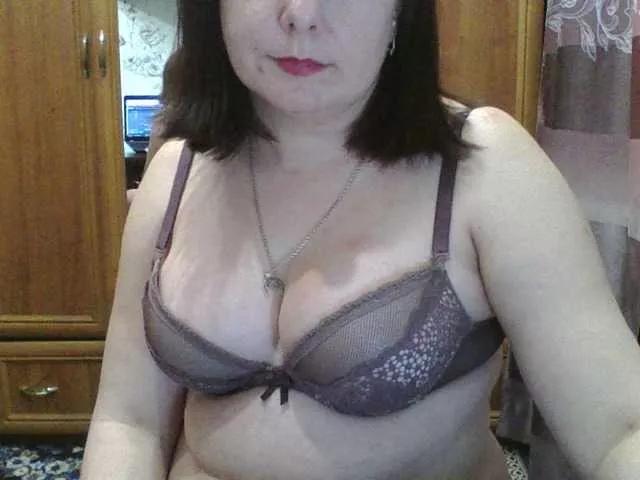 Explore our live girls sluts from our Custom and Multi clubs and checkout exclusive access to highly interactive content, such as shape, hair, titties, pussy type and many more.