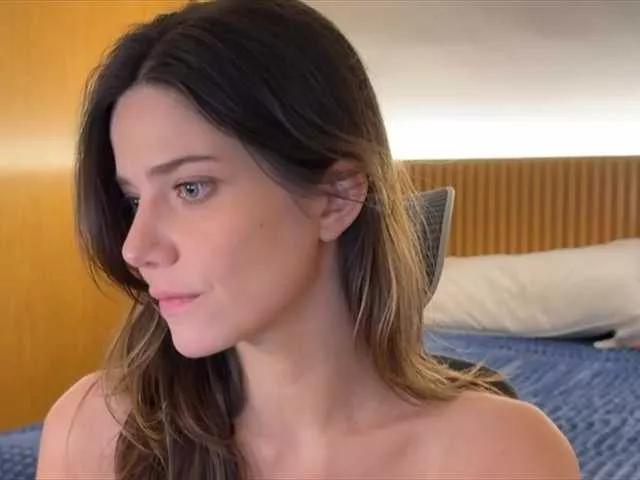 Explore our live girls sluts from our Custom and Multi clubs and checkout exclusive access to highly interactive content, such as shape, hair, titties, pussy type and many more.