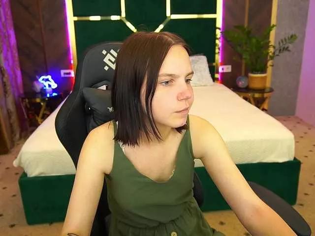 Explore our live girls sluts from our Custom and Multi clubs and checkout exclusive access to highly interactive content, such as shape, hair, titties, pussy type and many more.