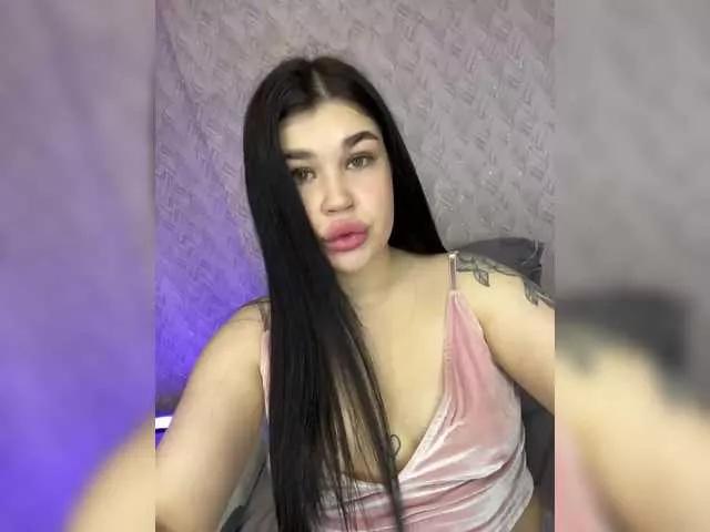 Explore our live girls sluts from our Custom and Multi clubs and checkout exclusive access to highly interactive content, such as shape, hair, titties, pussy type and many more.
