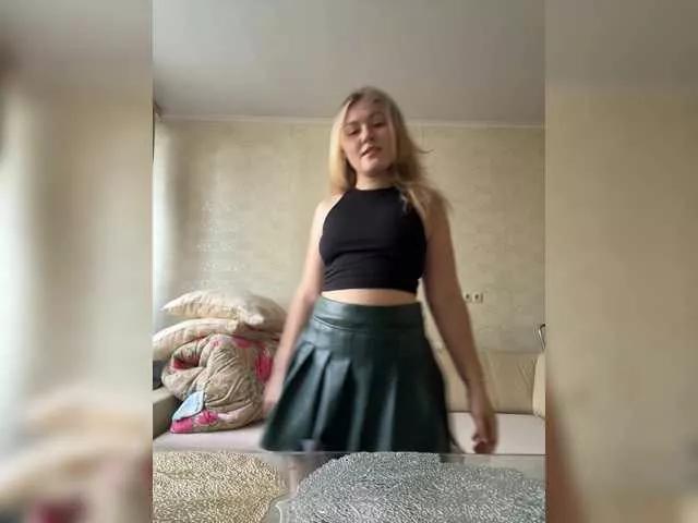 Explore our live girls sluts from our Custom and Multi clubs and checkout exclusive access to highly interactive content, such as shape, hair, titties, pussy type and many more.