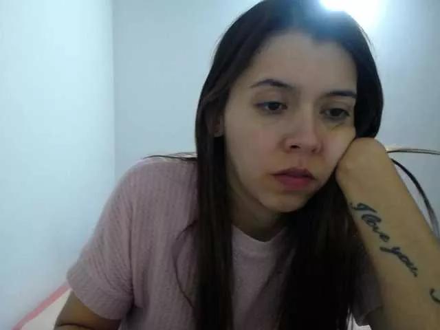 Explore our live girls sluts from our Custom and Multi clubs and checkout exclusive access to highly interactive content, such as shape, hair, titties, pussy type and many more.