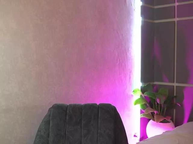 SusanWall from BongaCams
