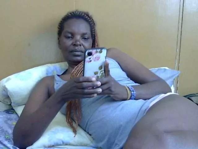 Sweet-mommy from BongaCams