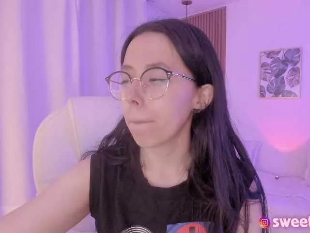 sweet-vera from BongaCams