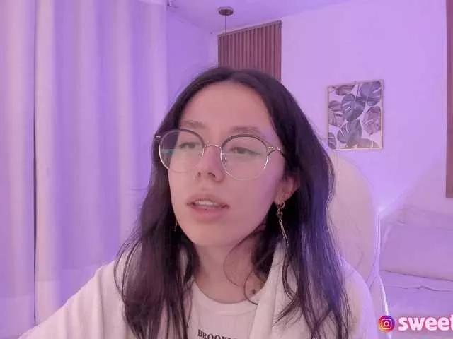 sweet-vera from BongaCams