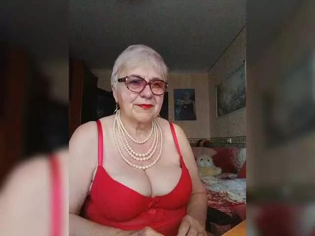SweetCherry00 from BongaCams