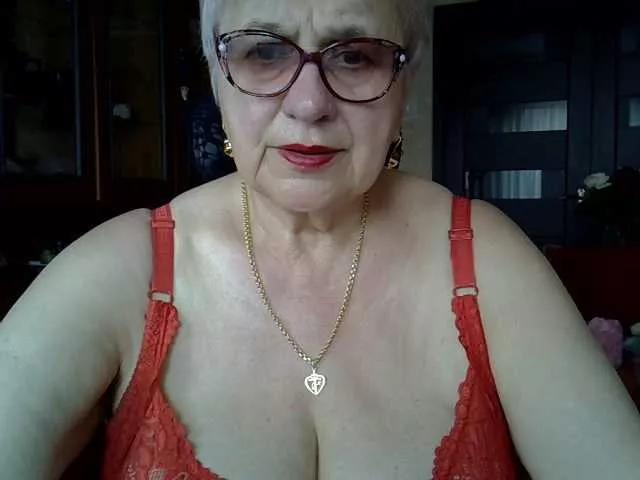 SweetCherry00 from BongaCams